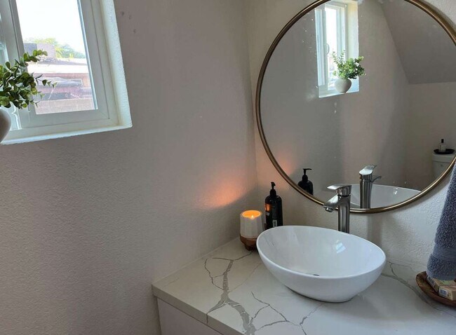 Foto del edificio - 16225 N 30th St