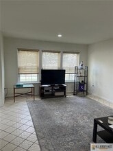 Building Photo - 27B Benjamin Franklin Dr