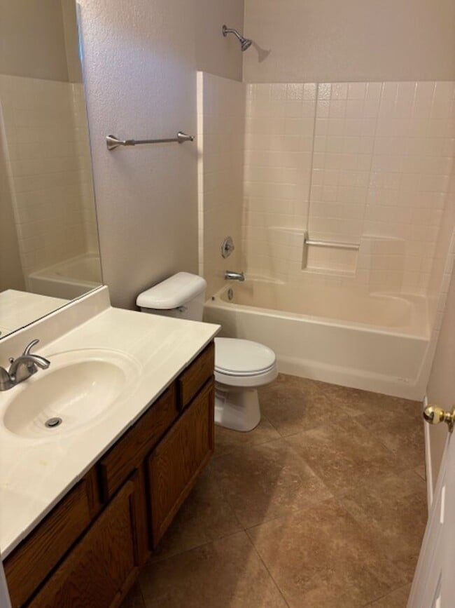 Building Photo - 4 bedroom home in Tempe