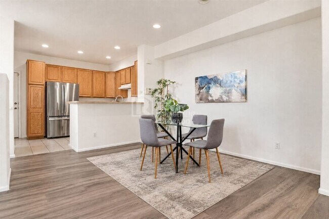 Foto del edificio - 8415 Stonybridge Cir