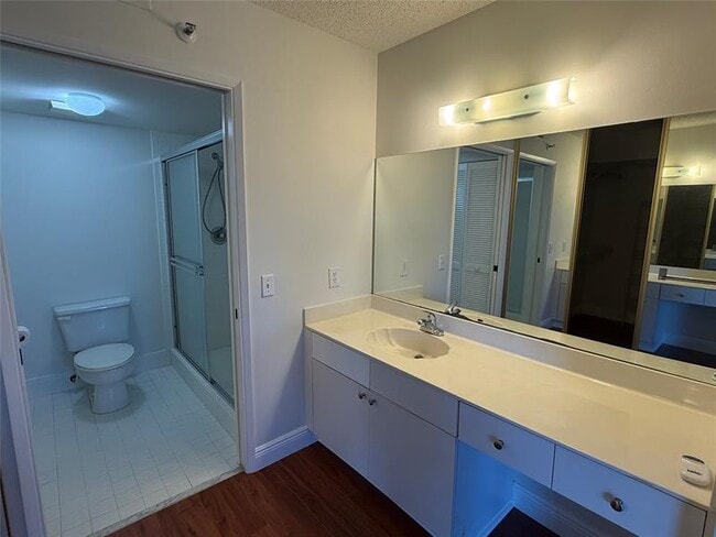 Building Photo - 2334 S Cypress Bend Dr