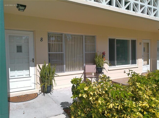 Foto del edificio - 2400 Franciscan Dr