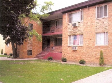 Primary Photo - 1129 Homestead Rd