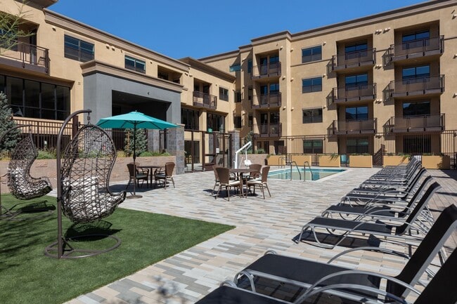 Building Photo - Sunsweet Apartments