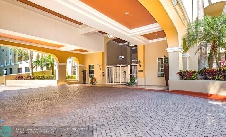 Primary Photo - 520 SE 5th Ave