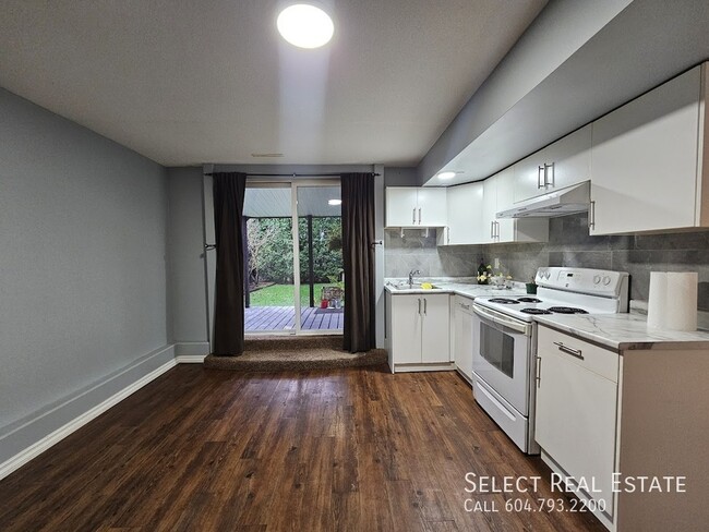 Photo du bâtiment - 46084 Clare Ave