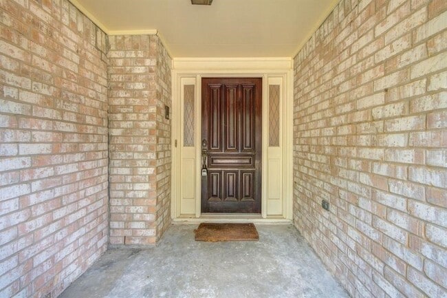 Foto del edificio - 11918 Glenway Dr