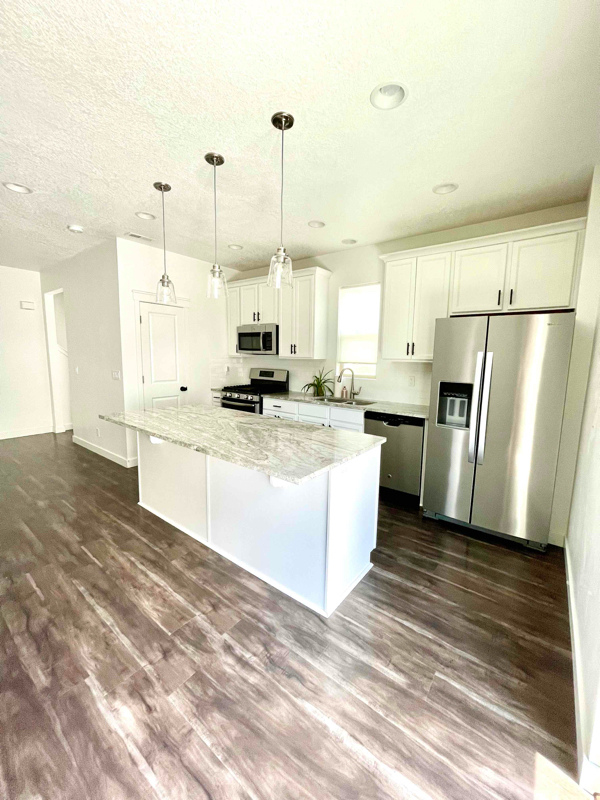 Foto del edificio - 1472 E Primrose Ln