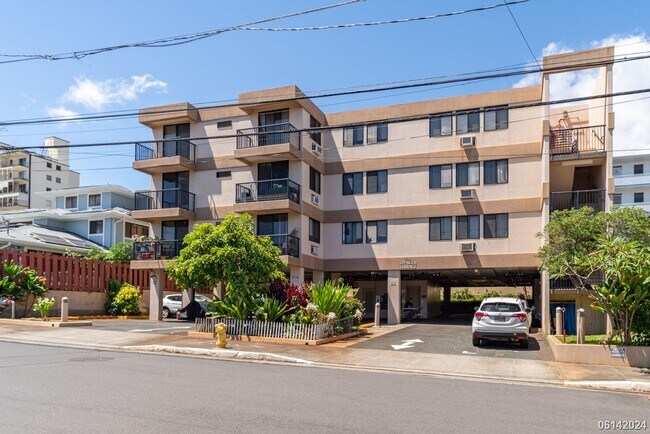 Building Photo - $1950 - 2BD/1BA/1 Assigned Stall Condo in ...