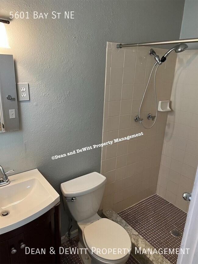 Building Photo - Edgemoor Estates - 3/2 SFH - For Rent