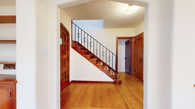 Building Photo - Beautiful Home Available In North Berkeley!
