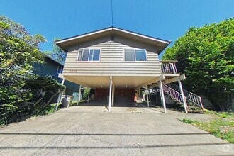 Building Photo - 1639 NW Kings Blvd