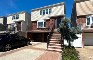 Building Photo - 511 Avenue C