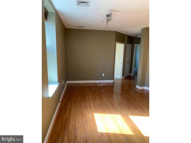 Foto del edificio - 209 N 3rd St