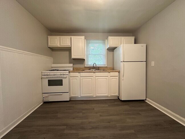 Building Photo - Cute 2BR house for rent in Oakwood!
