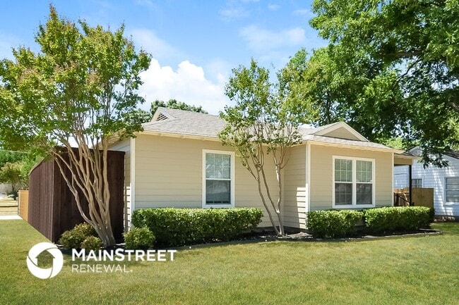 Building Photo - 808 22nd St