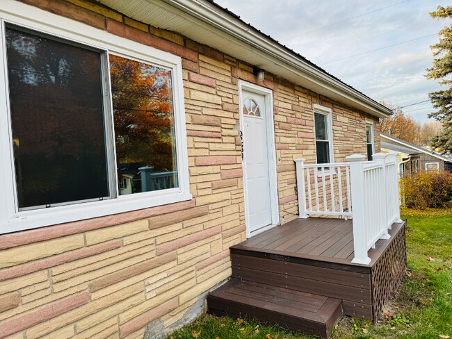 Foto del edificio - 6289 Marsh Rd