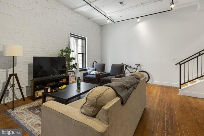 Foto del edificio - 1853 N Howard St