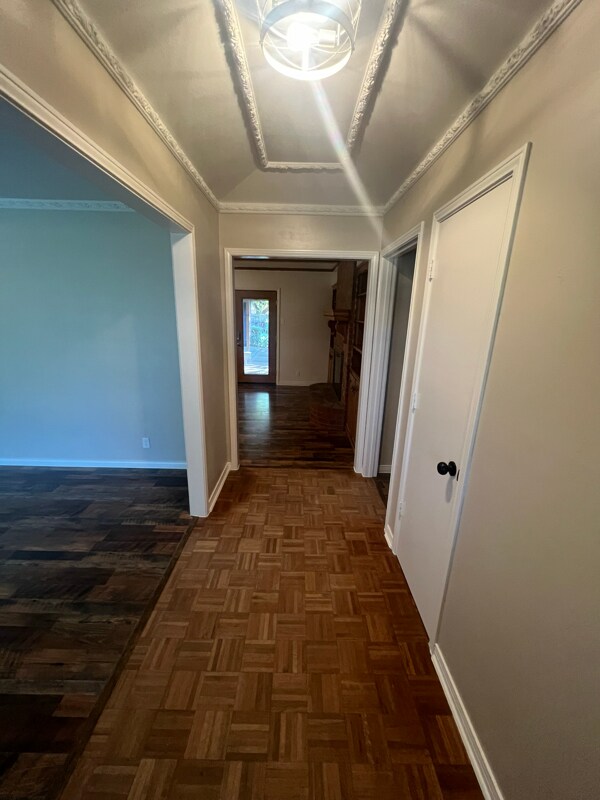Foto del edificio - 1805 Yarborough Dr