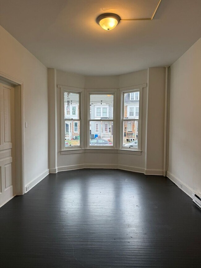 Foto del edificio - 269 W Cottage Pl