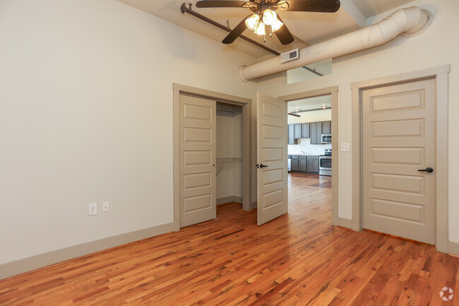 2BR,1BA - Lofts 29