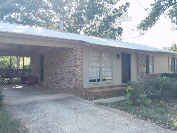 Primary Photo - 1565 Tallassee Rd