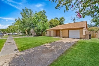 Building Photo - 9811 Mill Shadow Dr