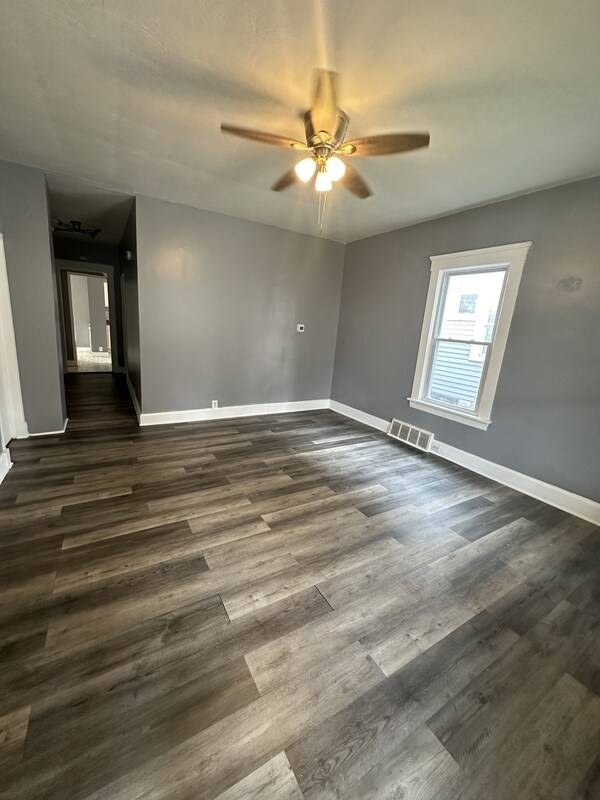 Primary Photo - 3635 W 46th St