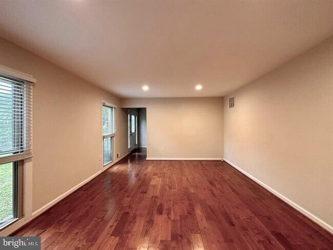 Foto del edificio - 3126 Flintlock Rd