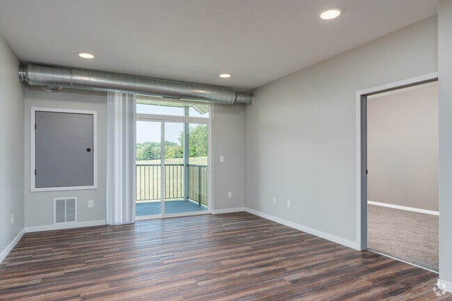 Swan Living Room - Songhill41- Rent Specials