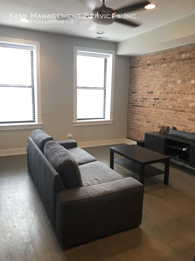 Building Photo - 2324 W Cullerton St