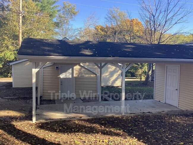 Foto del edificio - 535 S Adams St