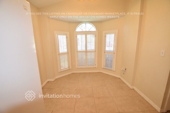 Foto del edificio - 549 Lancer Oak Dr