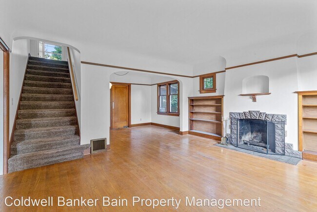 Foto del edificio - 5 br, 3 bath House - 5257 39th Ave. NE