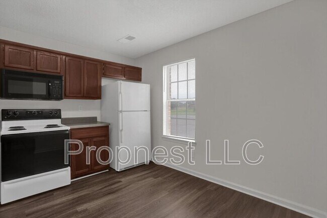 Foto del edificio - 7349 Perrin Cove