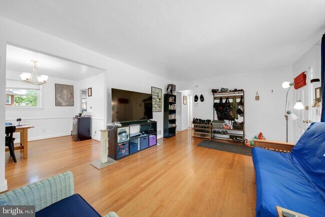 Foto del edificio - 10502 Glenhaven Dr