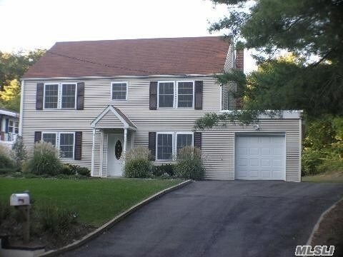 Primary Photo - 725 Meadow Rd