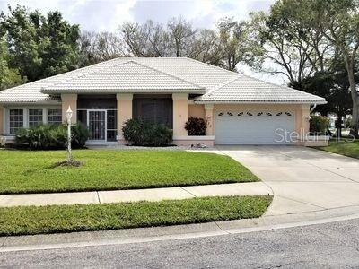 Foto principal - 570 Park Estates Square