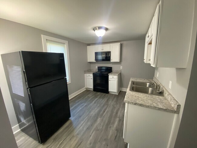 Foto del edificio - Coming Soon! Rock Island 1 Bedroom House