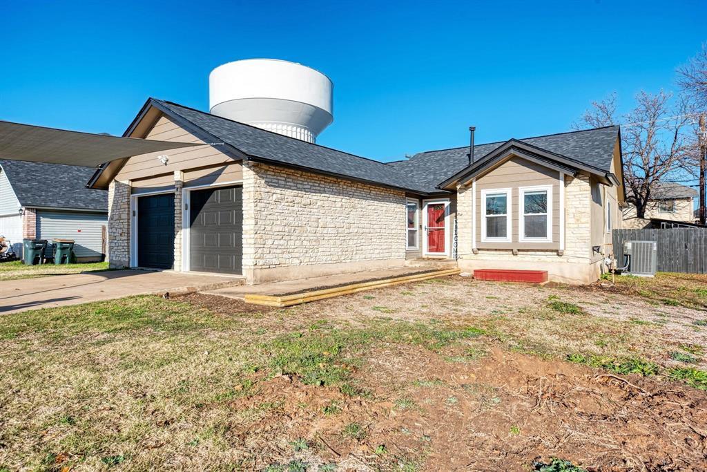 Primary Photo - 3310 Monument Dr