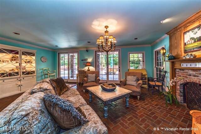 Foto del edificio - 22 E Beach Lagoon Rd