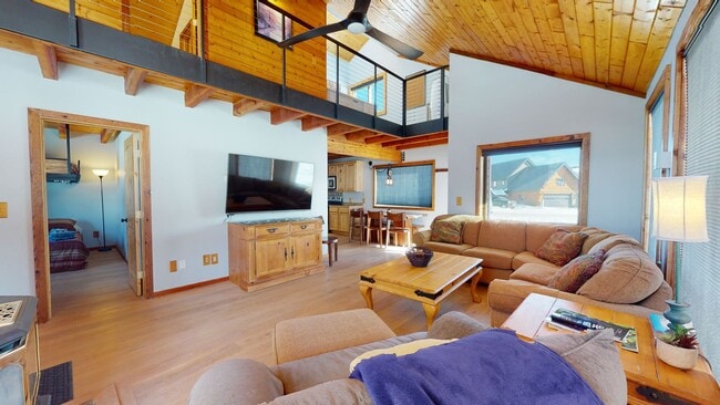 Foto del edificio - 22 Riverbend Dr