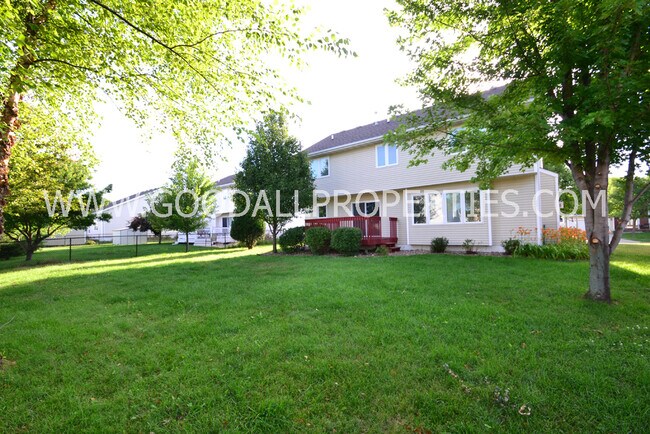 Foto del edificio - 4 Bedroom, 2.5 Bathroom Home in Johnston