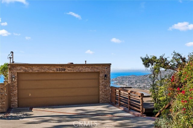 Building Photo - 1339 La Mirada St