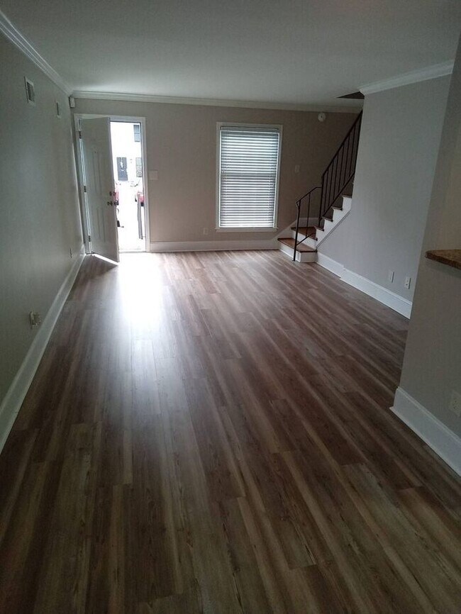 Foto del edificio - Luxury Condo in Monroe's Beautiful Historic District! Some Utilities included.