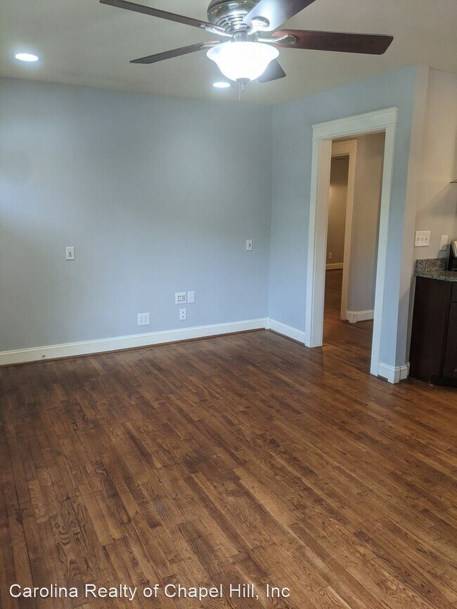 Building Photo - 2 br, 1 bath House - 105 W Longview