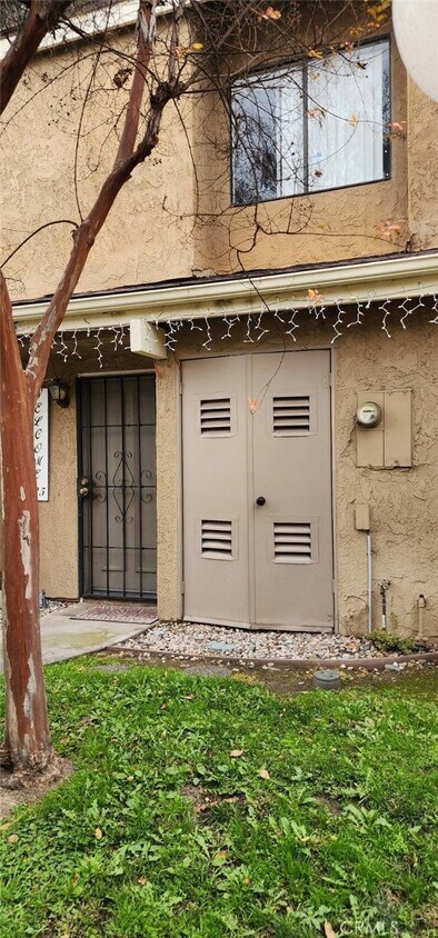 Primary Photo - 935 S Mountain Ave