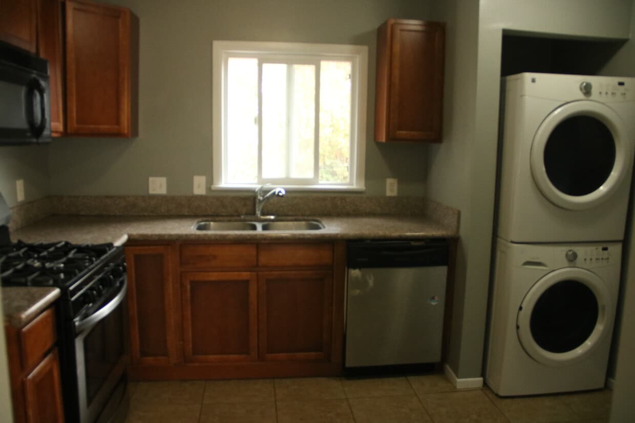Building Photo - 4620 Northridge Dr