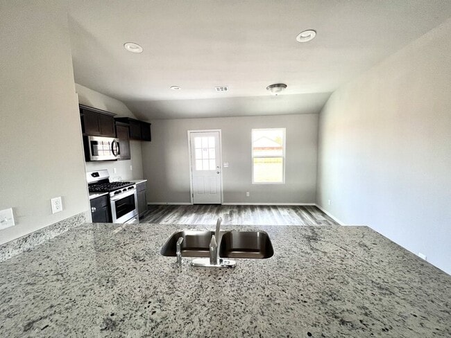 Building Photo - 8517 E 161st Pl S