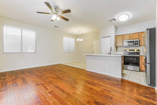 Foto del edificio - 5224 W Warner St